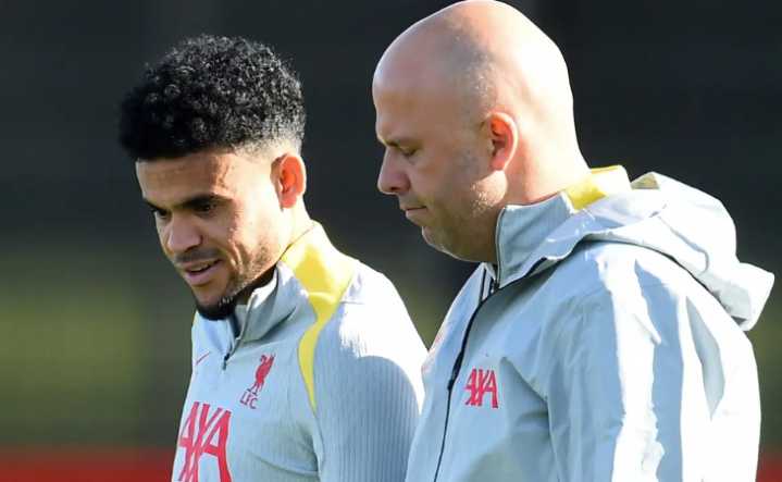 Tensión en Liverpool: revelan el motivo detrás de la salida de Luis Díaz