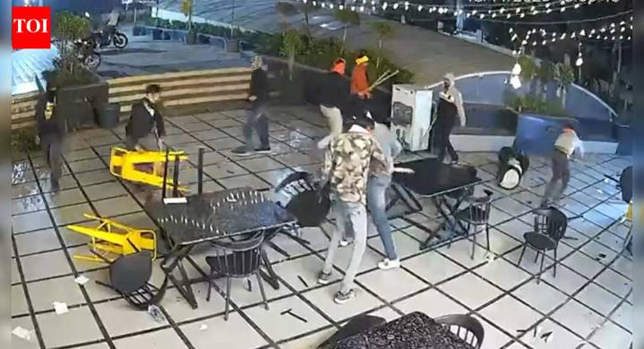 Masked Attack on Café in Misrod: Investigations Underway After Vandalism