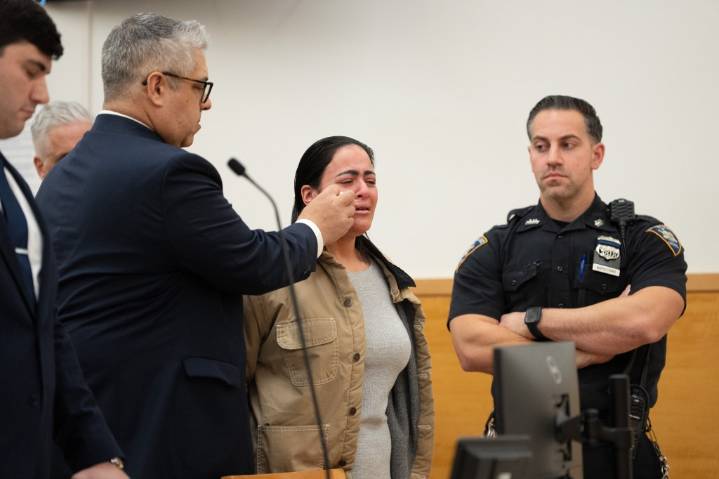 Wigmaker Miriam Yarimi cries as she's sentenced for crash killing Brooklyn mom, kids