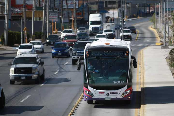 El fantasma de la suspensión parcial o total acecha las troncales del JuárezBus