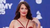 Kacey Musgraves Styles Bombshell Hair at the Latin Grammys 2025