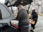 Southland comes together to feed families for Thanksgiving