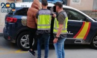 La Policía Nacional detiene en Lorca a dos individuos por el robo de varios videoporteros en edificios
