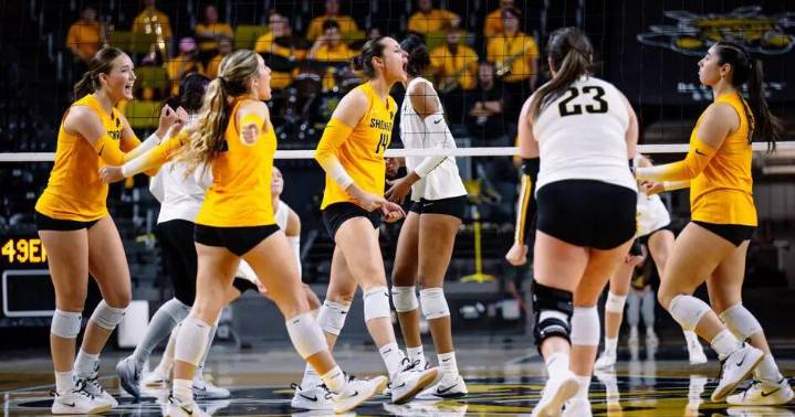 Shockers end regular season with 3