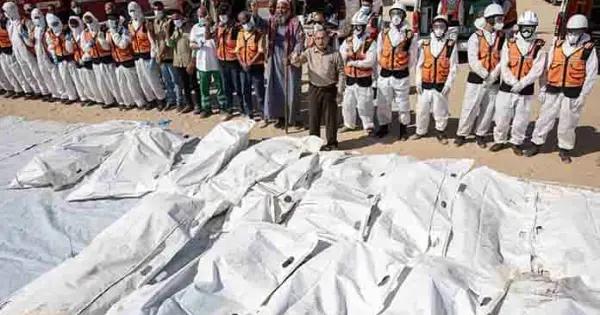 Israel devuelve 30 cuerpos más