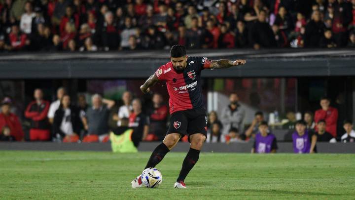 Último acto de Newell's: aplausos al que tomó el fierro caliente y enojo con el capitán que se iría