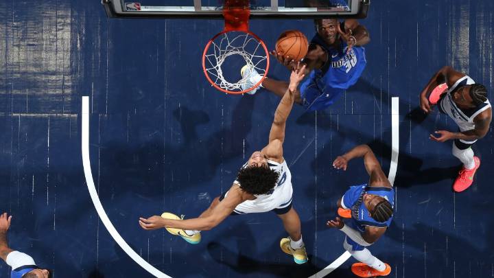 Naz Reid leads Timberwolves in rout of short