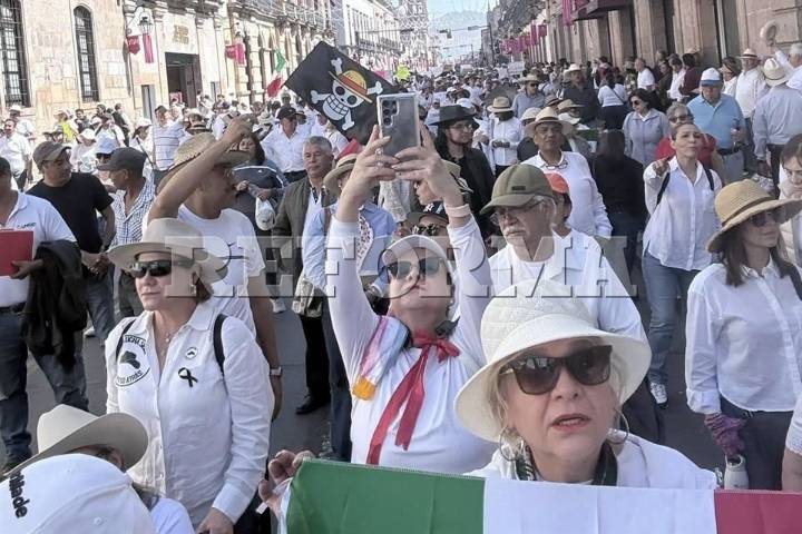Advierten en marcha en Michoacán: 'Ya despertaron al tigre'