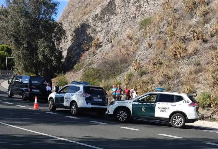 Fallece un ciclista inglés tras sufrir un desvanecimiento en Almuñécar