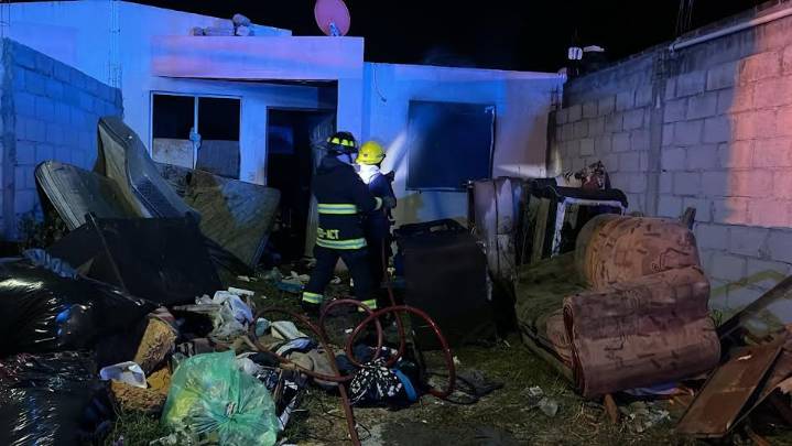 Incendio en vivienda; deja dos lesionados