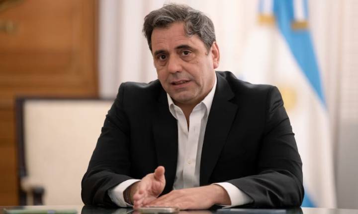 Tras la salida de Francos, Lisandro Catalán renunció como Ministro del Interior