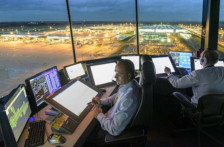 Alerta: el paro de controladores aéreos se podría extender a vuelos de pasajeros