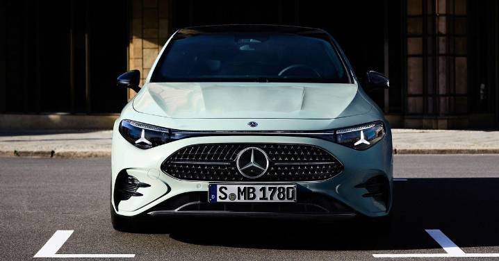 Mercedes-Benz lanza en España el nuevo CLA con tecnología híbrida