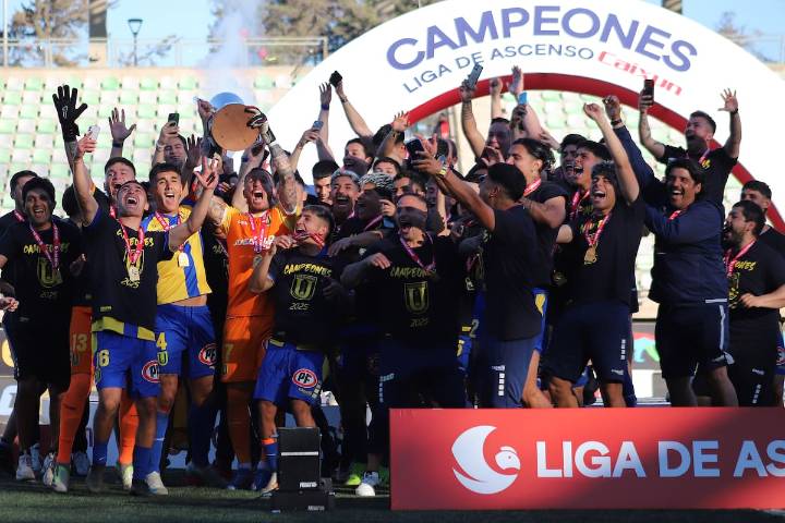 “El título se lo dedico a mi papá que está pasando un momento muy difícil... Le prometí que le iba a llevar la copa”