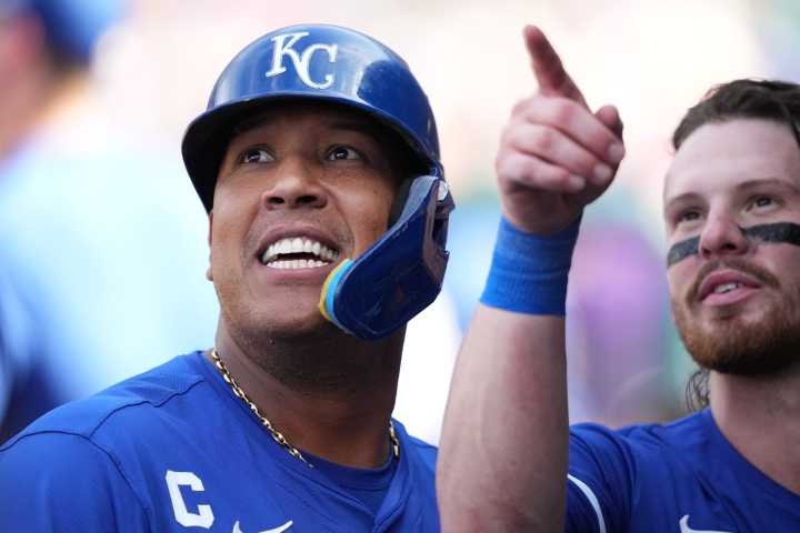 Kansas City Royals news: Salvy’s new deal, Bove to Chicago