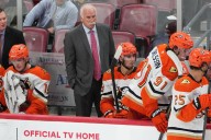 Deadspin | Ducks hope that home ice is elixir as Mammoth pay visit