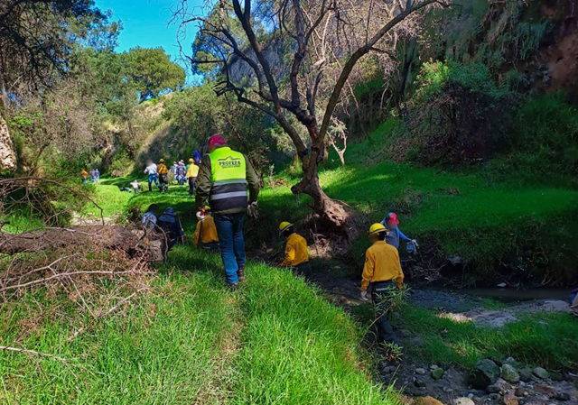 Ciudadanía y autoridades llevan a cabo jornada de limpieza en Barranca Las Armas, del río Atoyac, en Tlaxcala