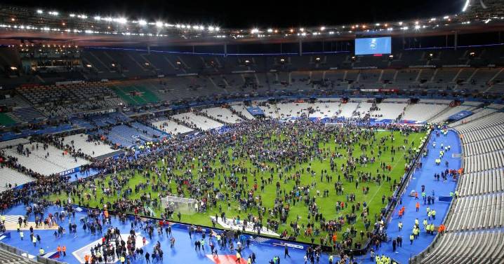 France players to honor victims of Paris attacks in 2015
