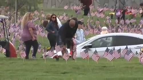Community maintains Veterans Day tradition at Riverside National Cemetery despite government shutdown