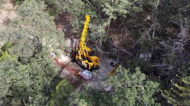 Advance fires up rigs for Mexican precious metals push