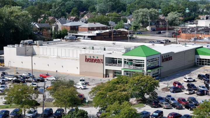 Best grocery stores 2025: Why Heinen’s keeps winning national acclaim