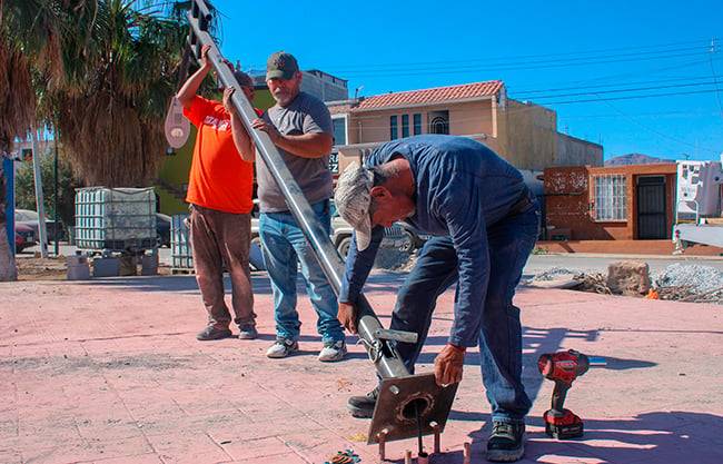 Avanzan los trabajos de rehabilitación en la plaza Fidel Velázquez de RA