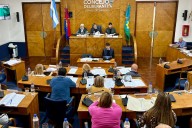 Zona libre de motosierra. Un concejal cuesta más que un director de una multinacional