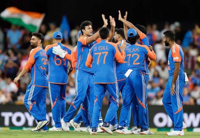 Bowlers give India 2-1 series lead against Australia in Gold Coas...