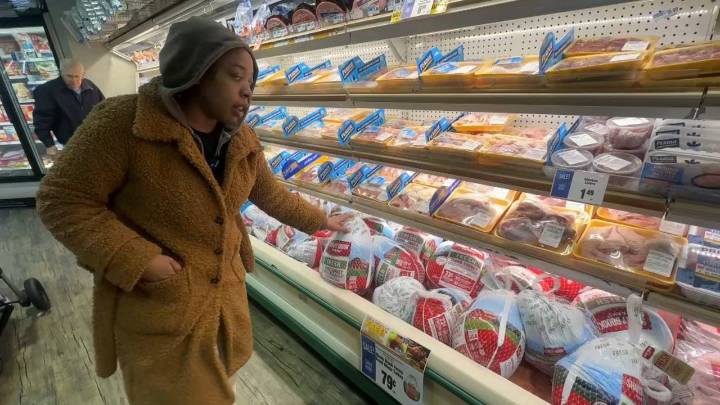 Study: Cost of preparing Thanksgiving dinner declines