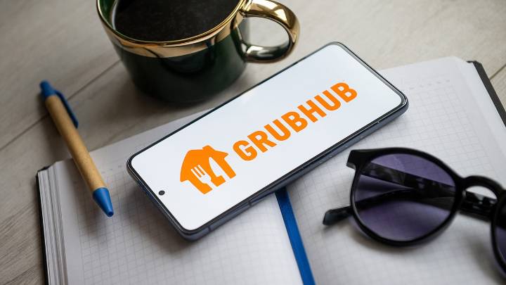 Grubhub launches partnership with Instacart, expanding grocery shopping options