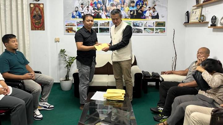 Mizoram sports minister extends financial aid for study tours to six schools in Aizawl West II