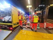 El 061 coordina el dispositivo sanitario en un simulacro de accidente de metro en la capital