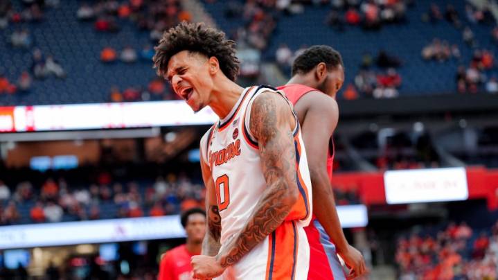 Syracuse cruises to blowout win over Delaware State