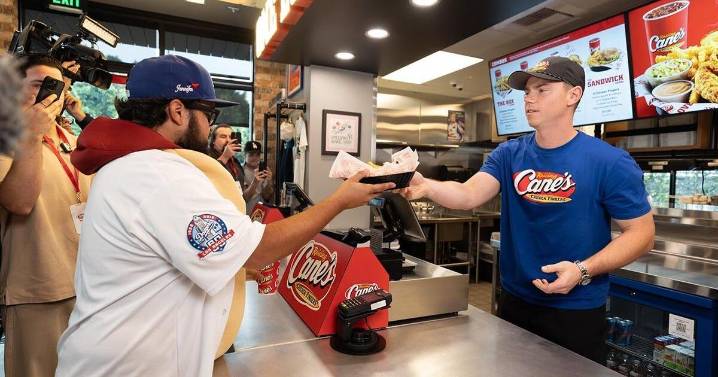 Coffee with Crawford | Will Smith delights Dodger fans by serving meals at Raising Canes