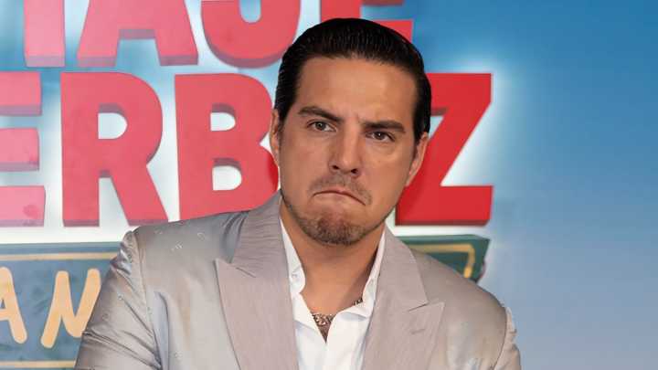 Vadhir Derbez Acompaña Condolencias a Aislinn Derbez Con Estallido Contra Usuarios de Redes
