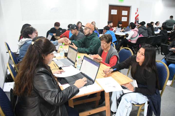 “Adultos 2000” | La municipalidad de Salta abrió las inscripciones para terminar el secundario