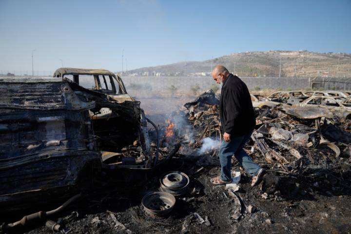 Netanyahu convenes cabinet on settler violence in the West Bank that continues unabated