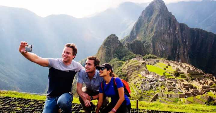Perú superó los 2.8 millones de turistas extranjeros en el 2025, según Promperú