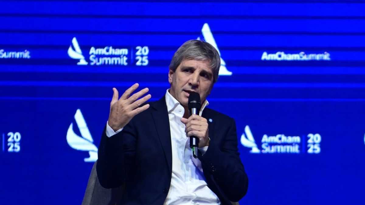 El ministro de Economía, Luis Caputo adelantó cambios en el Impuesto a las Ganancias