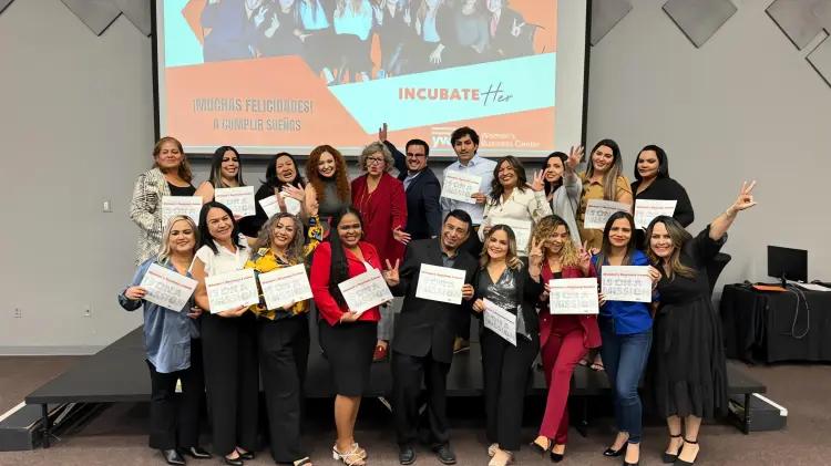 YWCA de Arizona celebra graduación del programa IncubateHer