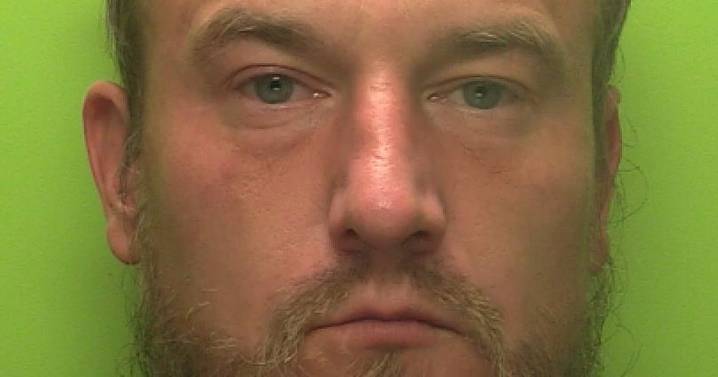 Jail for flasher who exposed himself to 2 women in Nottingham