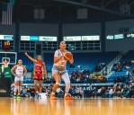 Selección femenil de básquetbol suma fogueo en Canadá; la vallartense Mayra Gil participa en la gira