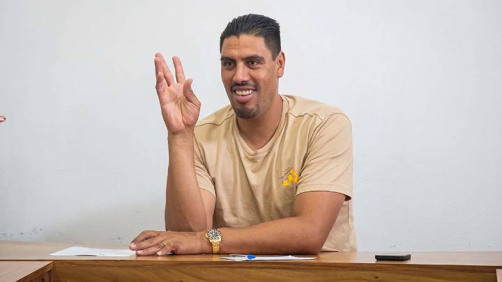 Agarrarse del muerto