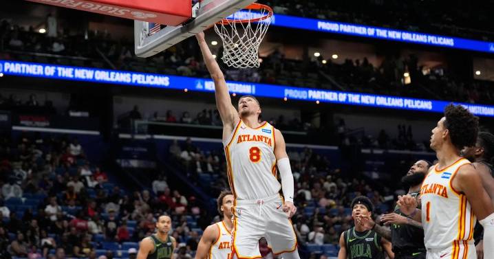 Porzingis scores 29 as Hawks win 115-98 to hand Pelicans their 9th straight loss