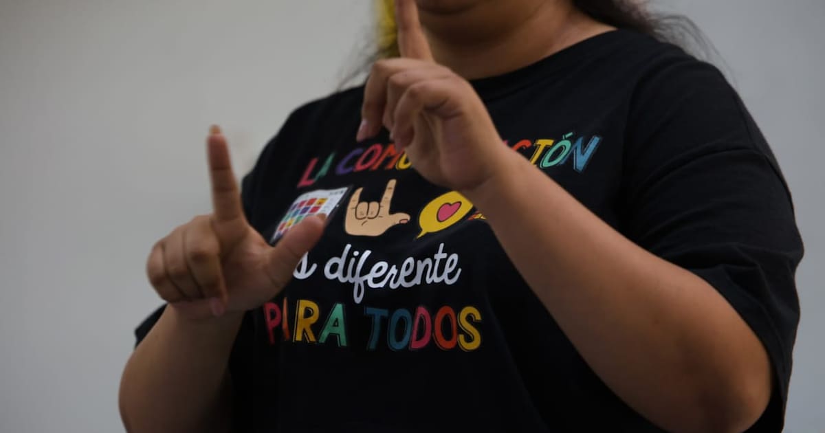 Madre sorda comparte testimonio sobre inclusión y barreras en el Día del Sordo