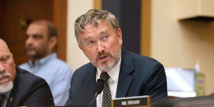 Many House Republicans will back a bill to release Epstein files, leaders of the effort say