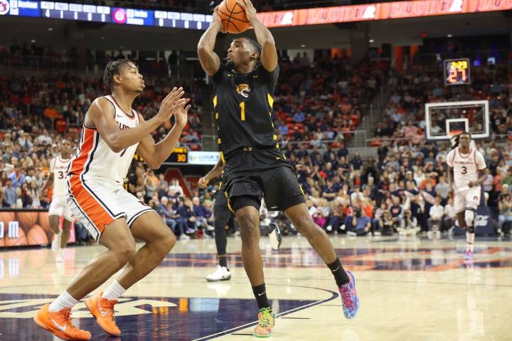 Deadspin | Miami wary of upset-hungry Bethune-Cookman