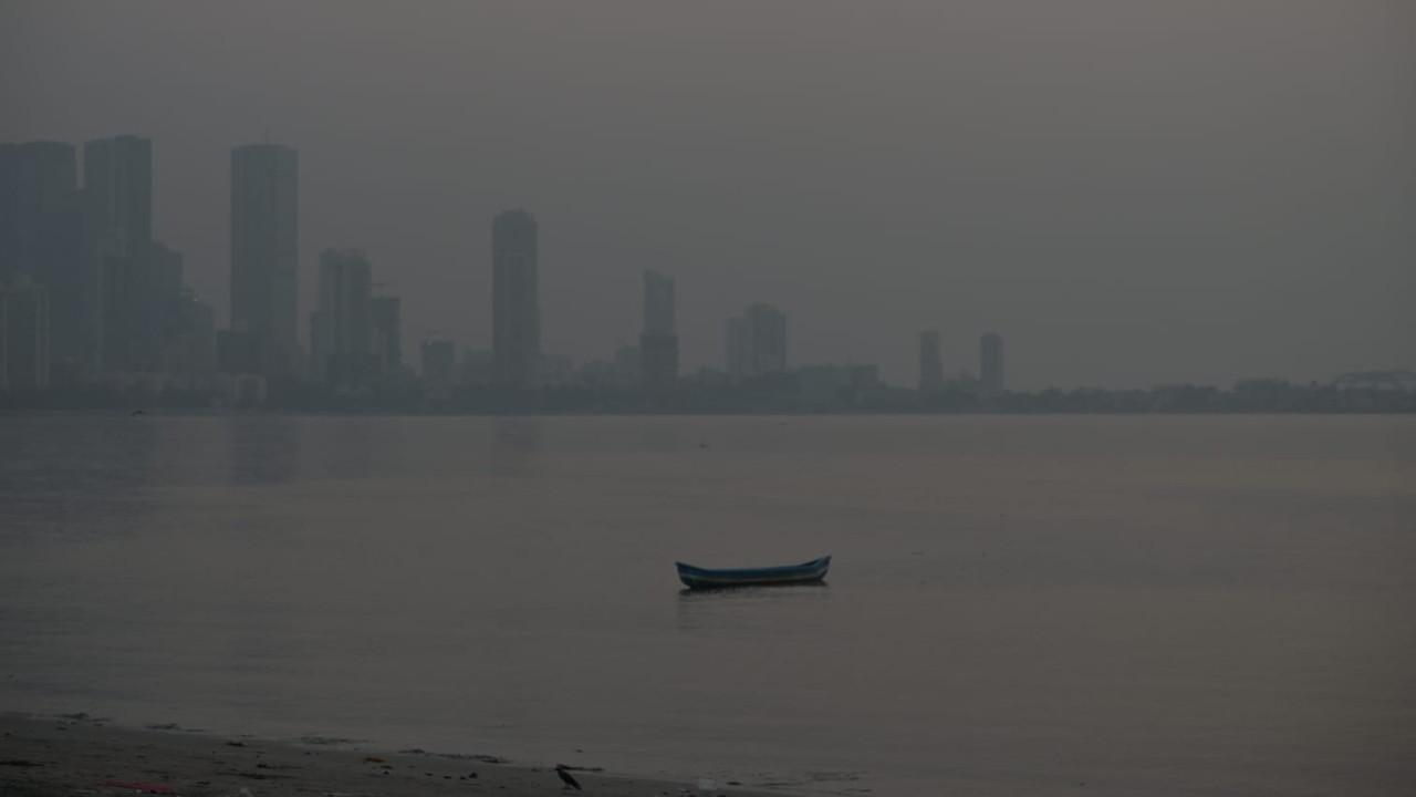 IN PHOTOS: Parts of Mumbai shrouded in haze