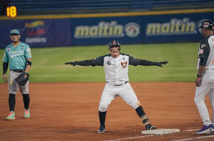 Águilas derrota a Bravos y se mantienen como líderes de la LVBP