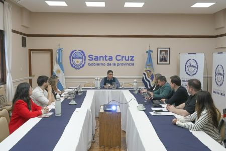 Vidal se reunió con la Cartera de Salud para delinear acciones a seguir en los próximos meses